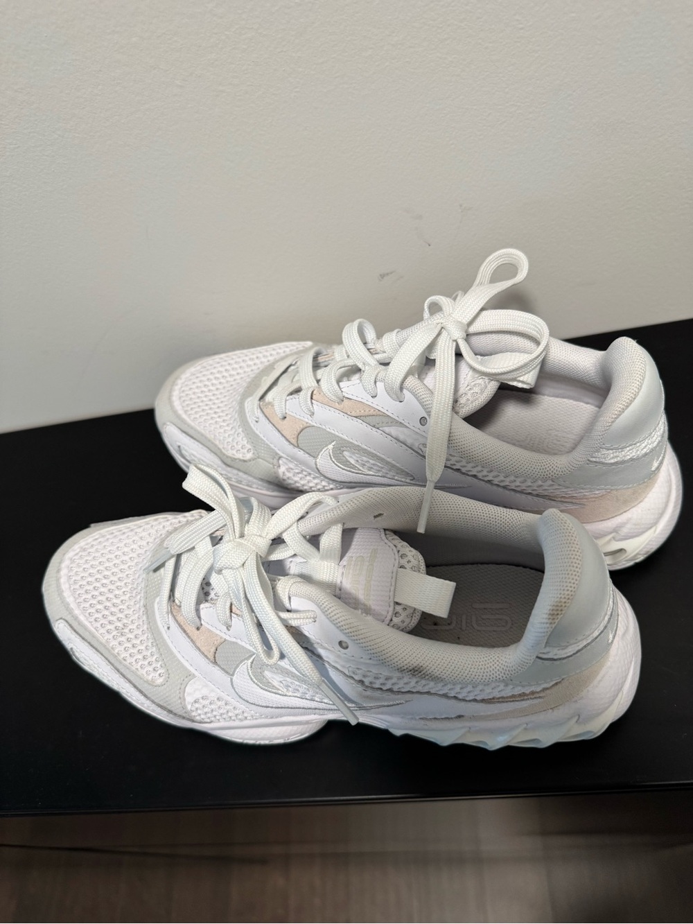 Nike Women's Zoom Air Fire - Picture 3 of 4